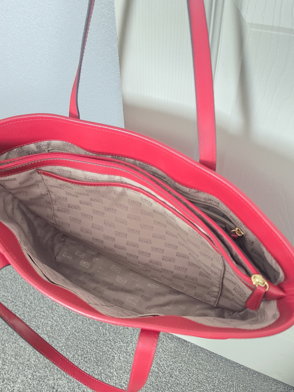 Michael Kors Red Leather Tote Bag - Picture 3 of 13